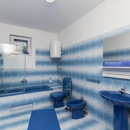 Enzian Apartment Mlini